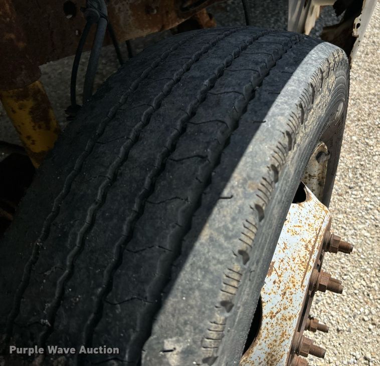 image for item NL9660 2003 Ford F450 Super Duty XL Crew Cab dump truck