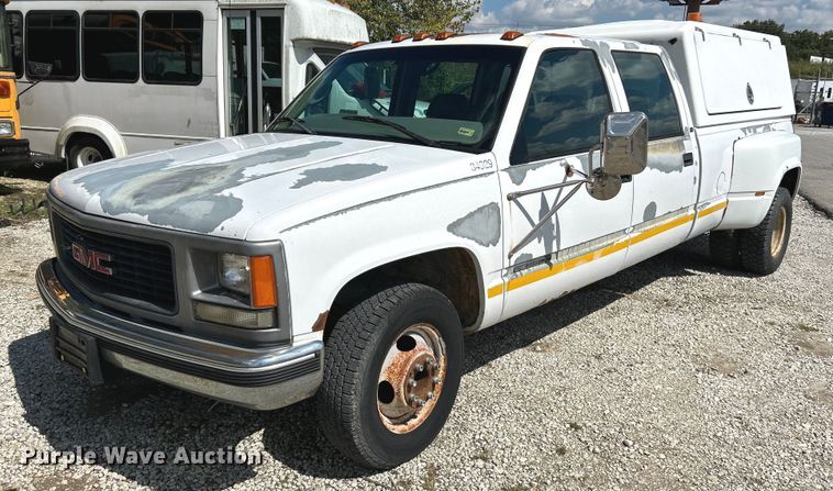 image for item NL9662 1997 GMC Sierra 3500 Crew Cab pickup truck