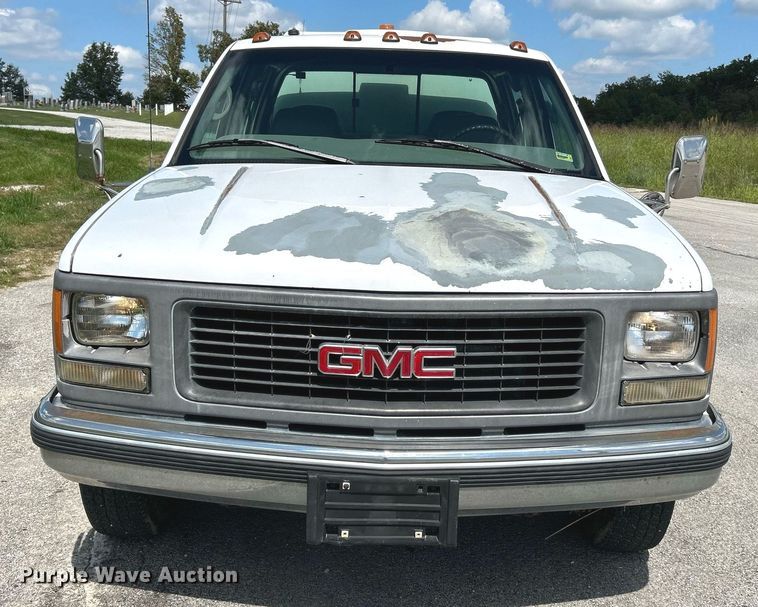 image for item NL9662 1997 GMC Sierra 3500 Crew Cab pickup truck