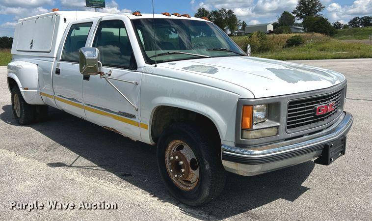 image for item NL9662 1997 GMC Sierra 3500 Crew Cab pickup truck