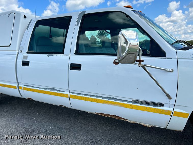 image for item NL9662 1997 GMC Sierra 3500 Crew Cab pickup truck