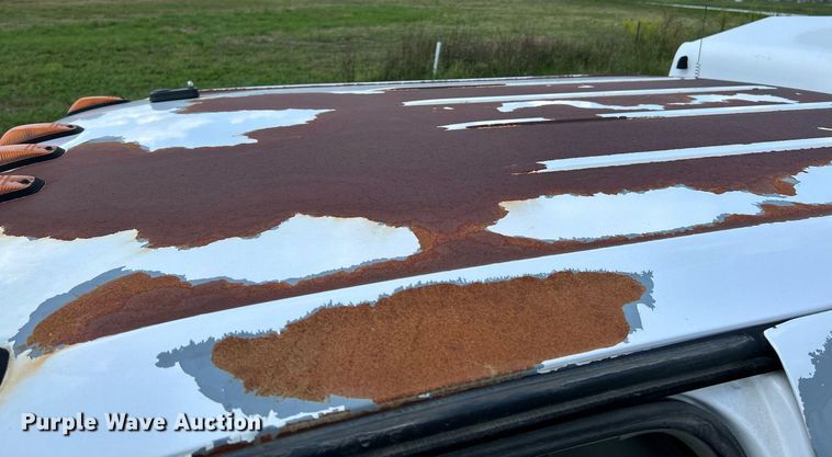 image for item NL9662 1997 GMC Sierra 3500 Crew Cab pickup truck