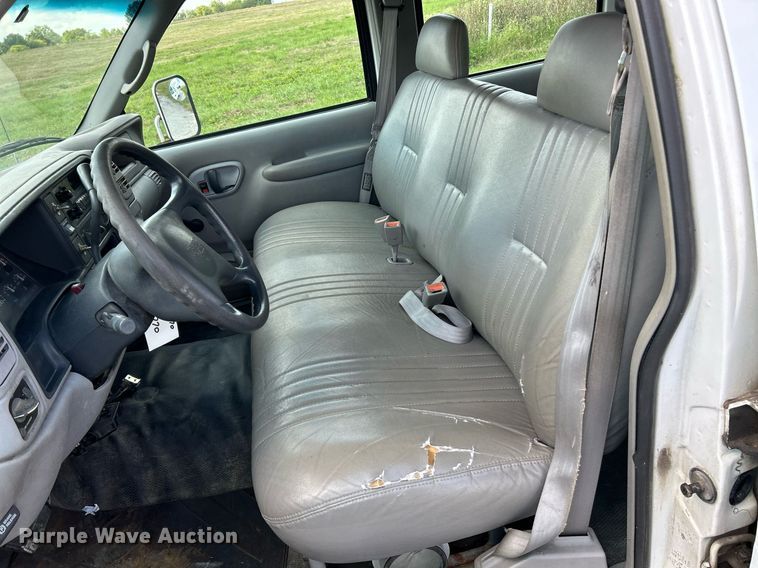 image for item NL9662 1997 GMC Sierra 3500 Crew Cab pickup truck