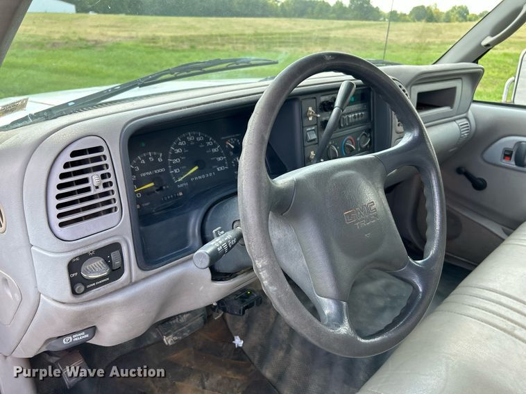 image for item NL9662 1997 GMC Sierra 3500 Crew Cab pickup truck