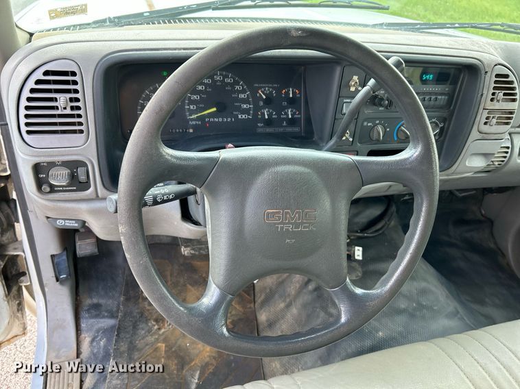 image for item NL9662 1997 GMC Sierra 3500 Crew Cab pickup truck