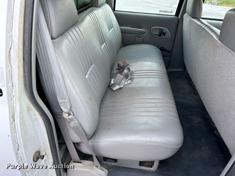 image for item NL9662 1997 GMC Sierra 3500 Crew Cab pickup truck