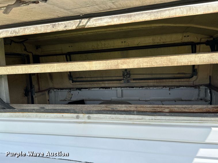 image for item NL9662 1997 GMC Sierra 3500 Crew Cab pickup truck