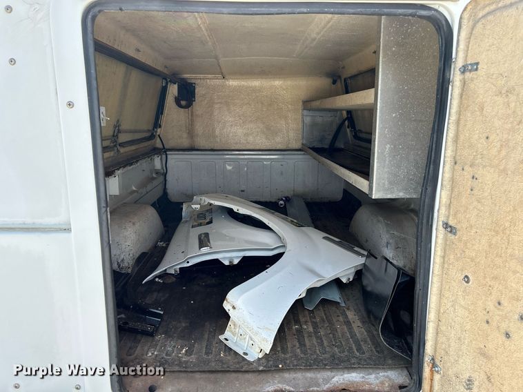 image for item NL9662 1997 GMC Sierra 3500 Crew Cab pickup truck