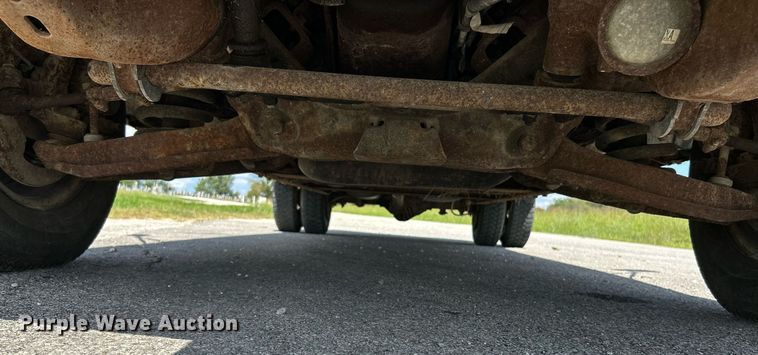 image for item NL9662 1997 GMC Sierra 3500 Crew Cab pickup truck