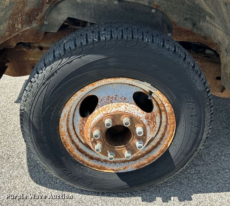 image for item NL9662 1997 GMC Sierra 3500 Crew Cab pickup truck