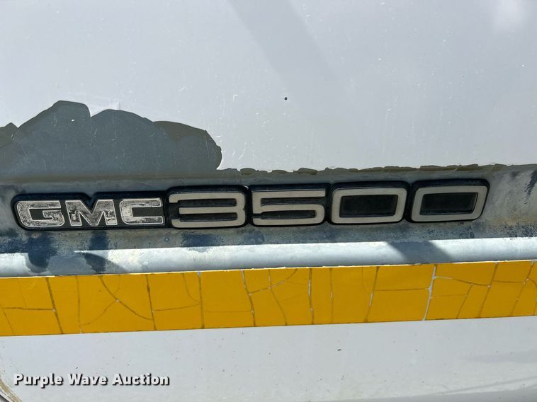 image for item NL9662 1997 GMC Sierra 3500 Crew Cab pickup truck