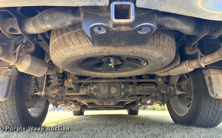 image for item NP9520 2017 Dodge Ram 1500  Crew Cab pickup truck