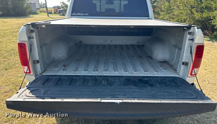 image for item NP9520 2017 Dodge Ram 1500  Crew Cab pickup truck