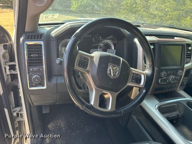 image for item NP9520 2017 Dodge Ram 1500  Crew Cab pickup truck