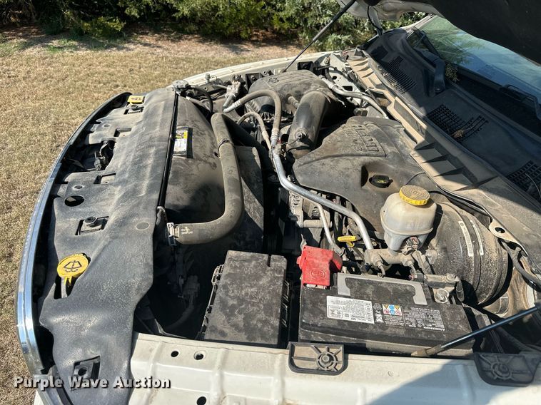 image for item NP9520 2017 Dodge Ram 1500  Crew Cab pickup truck