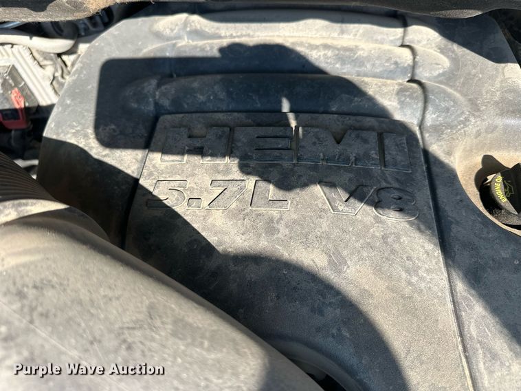 image for item NP9520 2017 Dodge Ram 1500  Crew Cab pickup truck