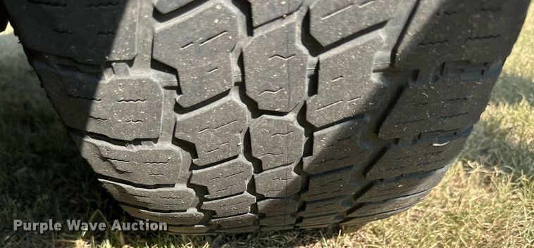 image for item NP9520 2017 Dodge Ram 1500  Crew Cab pickup truck