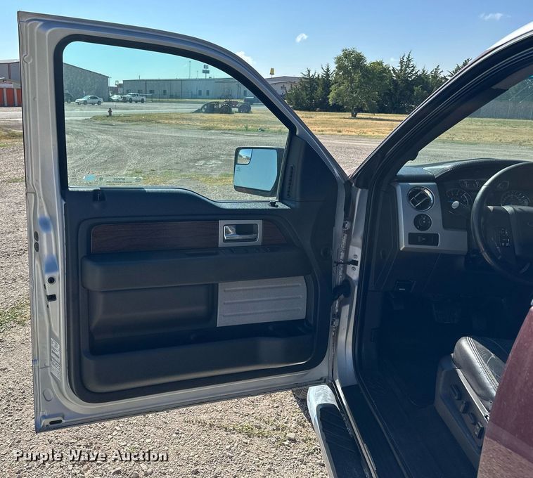 image for item NP9522 2013 Ford F150 Lariat  SuperCrew pickup truck