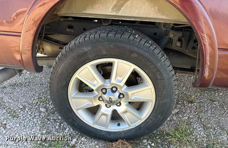 image for item NP9522 2013 Ford F150 Lariat  SuperCrew pickup truck