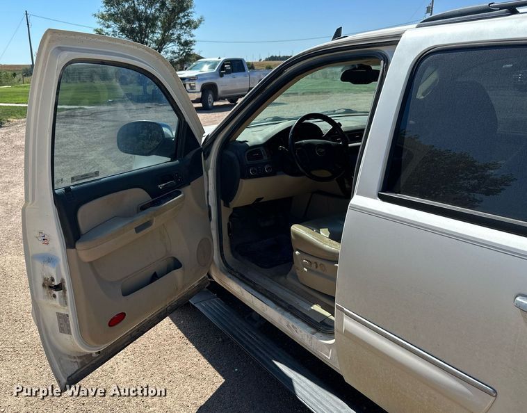 image for item NP9534 2008 Chevrolet  Tahoe LTZ SUV