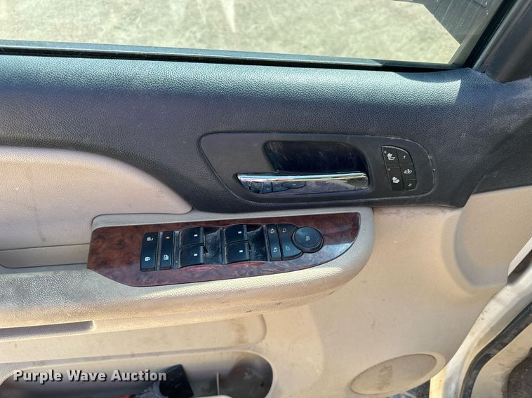 image for item NP9534 2008 Chevrolet  Tahoe LTZ SUV