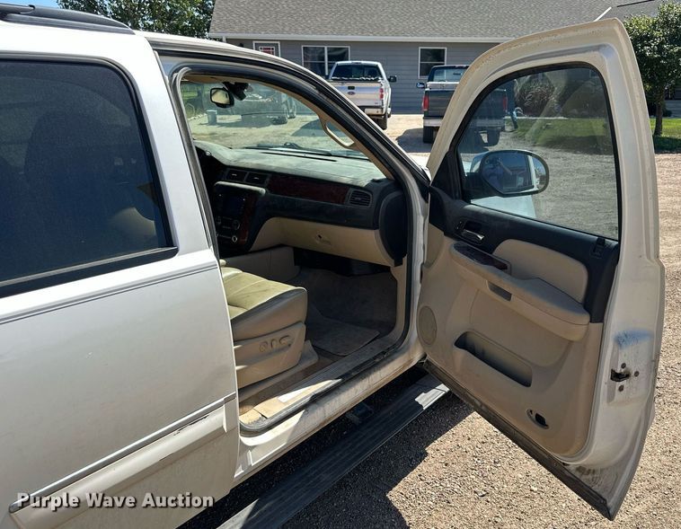 image for item NP9534 2008 Chevrolet  Tahoe LTZ SUV