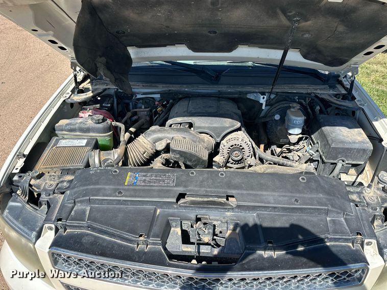 image for item NP9534 2008 Chevrolet  Tahoe LTZ SUV