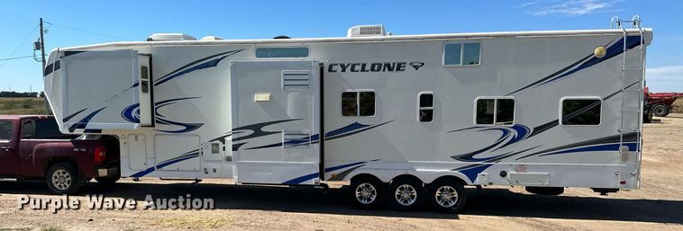 image for item NP9535 2010 Heartland Cyclone 3950  toy hauler camper