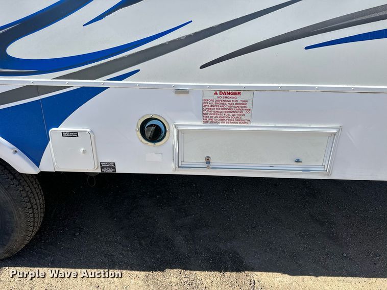 image for item NP9535 2010 Heartland Cyclone 3950  toy hauler camper