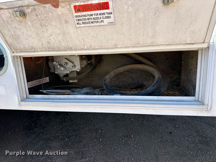 image for item NP9535 2010 Heartland Cyclone 3950  toy hauler camper