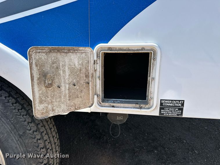 image for item NP9535 2010 Heartland Cyclone 3950  toy hauler camper