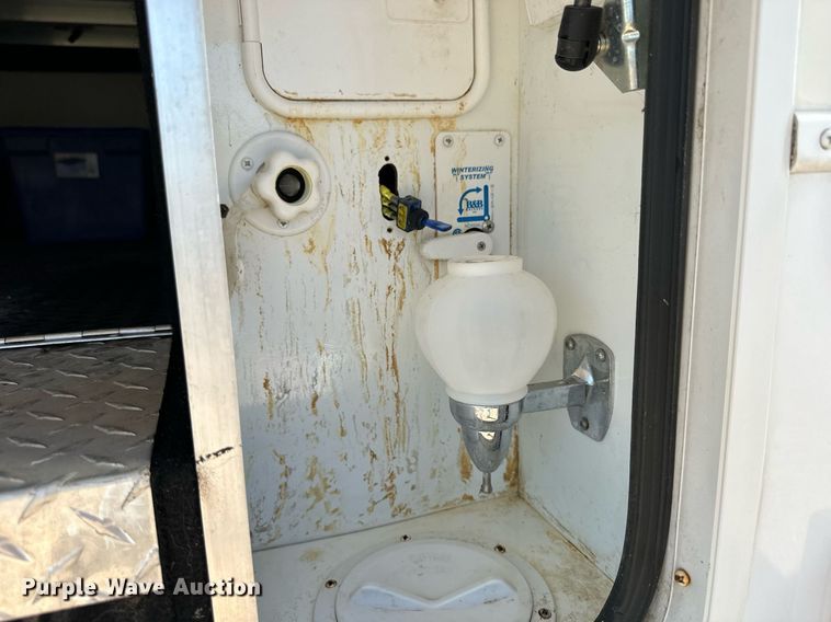 image for item NP9535 2010 Heartland Cyclone 3950  toy hauler camper