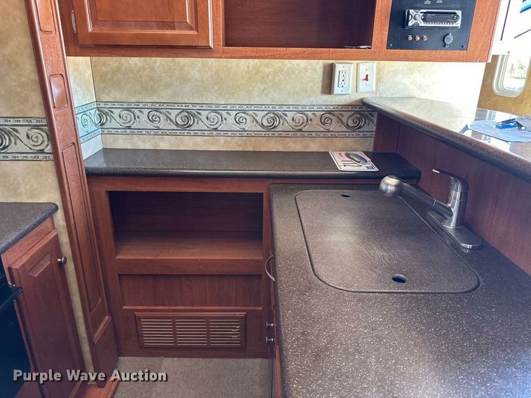 image for item NP9535 2010 Heartland Cyclone 3950  toy hauler camper