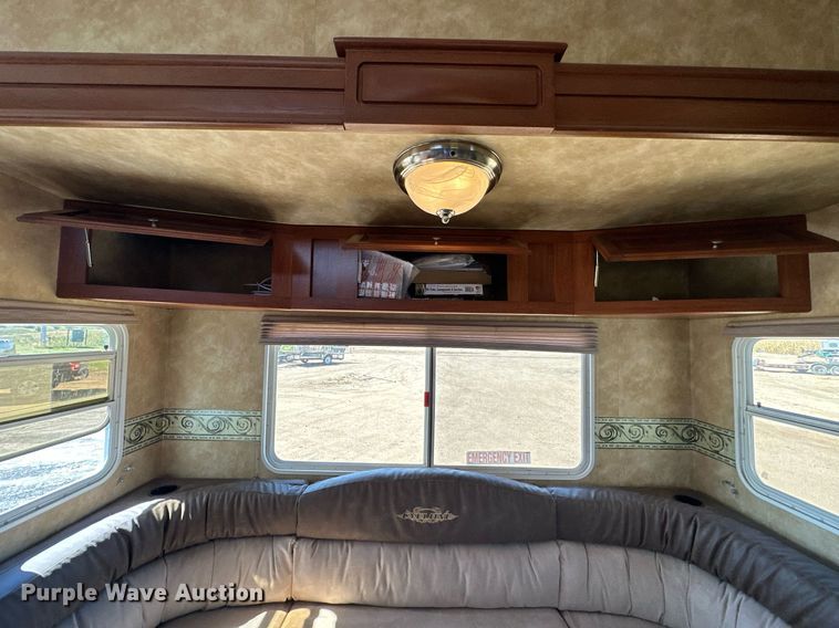 image for item NP9535 2010 Heartland Cyclone 3950  toy hauler camper