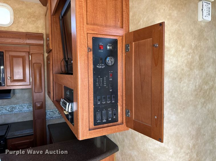 image for item NP9535 2010 Heartland Cyclone 3950  toy hauler camper