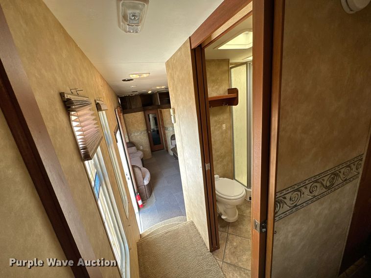 image for item NP9535 2010 Heartland Cyclone 3950  toy hauler camper