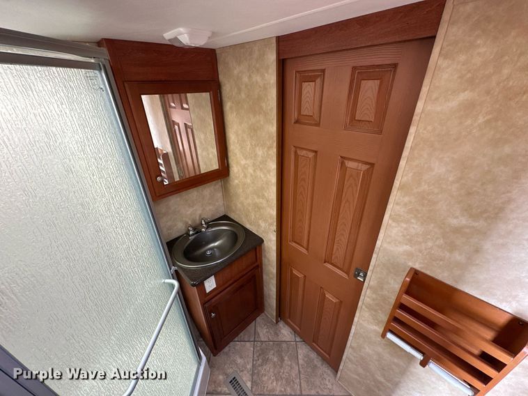 image for item NP9535 2010 Heartland Cyclone 3950  toy hauler camper