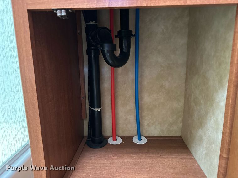 image for item NP9535 2010 Heartland Cyclone 3950  toy hauler camper