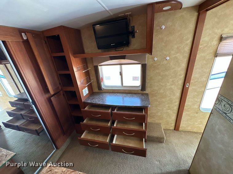 image for item NP9535 2010 Heartland Cyclone 3950  toy hauler camper