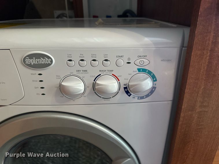 image for item NP9535 2010 Heartland Cyclone 3950  toy hauler camper