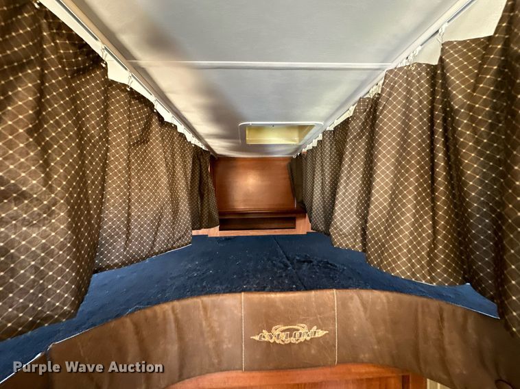 image for item NP9535 2010 Heartland Cyclone 3950  toy hauler camper