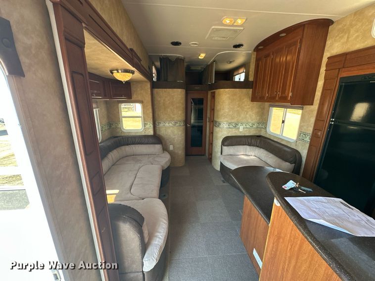 image for item NP9535 2010 Heartland Cyclone 3950  toy hauler camper