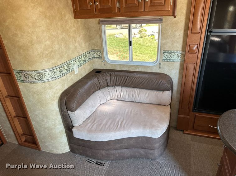 image for item NP9535 2010 Heartland Cyclone 3950  toy hauler camper