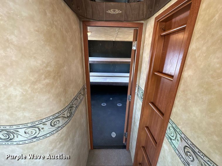 image for item NP9535 2010 Heartland Cyclone 3950  toy hauler camper