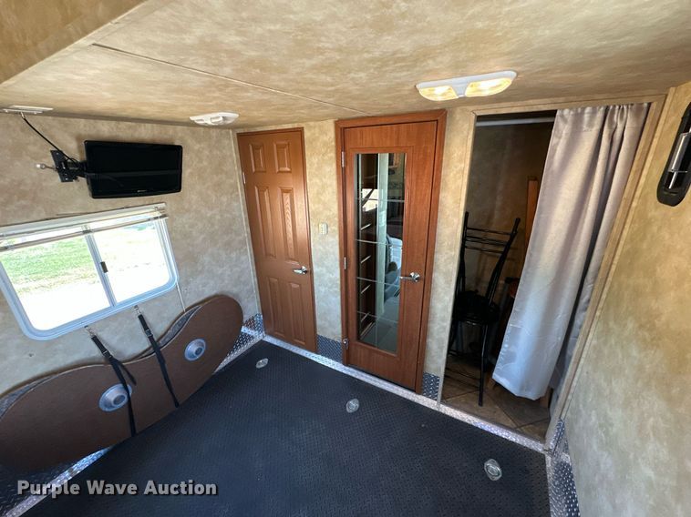 image for item NP9535 2010 Heartland Cyclone 3950  toy hauler camper