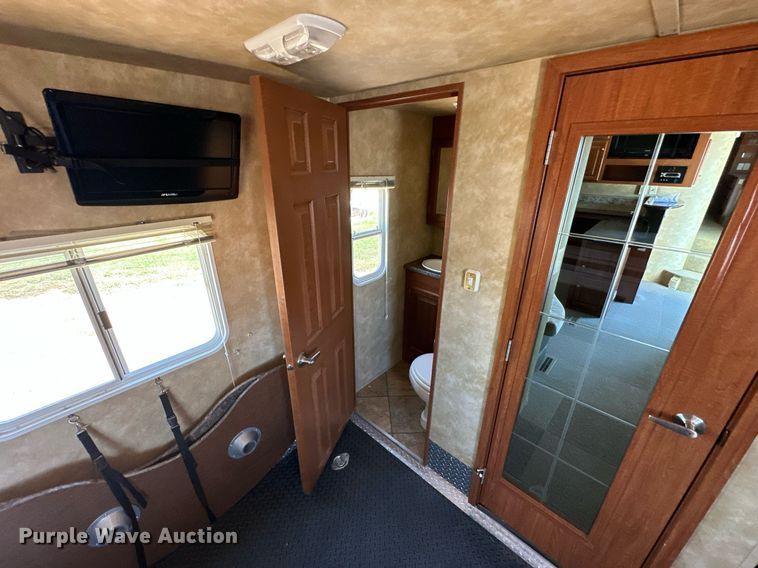 image for item NP9535 2010 Heartland Cyclone 3950  toy hauler camper