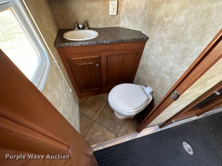 image for item NP9535 2010 Heartland Cyclone 3950  toy hauler camper