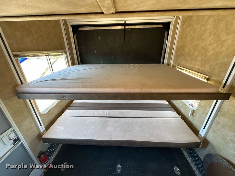 image for item NP9535 2010 Heartland Cyclone 3950  toy hauler camper