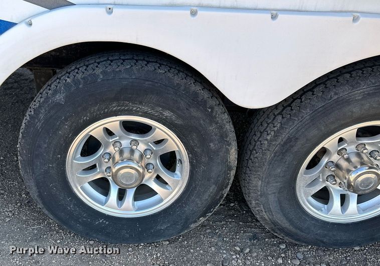 image for item NP9535 2010 Heartland Cyclone 3950  toy hauler camper