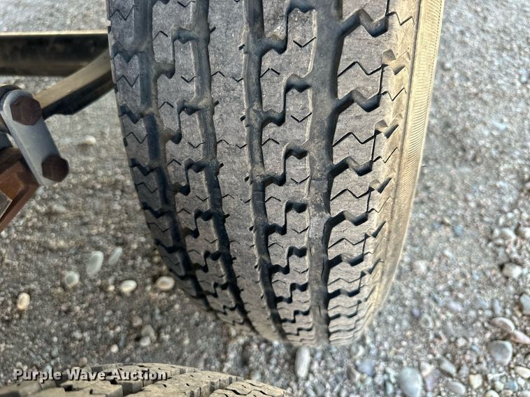 image for item NP9535 2010 Heartland Cyclone 3950  toy hauler camper